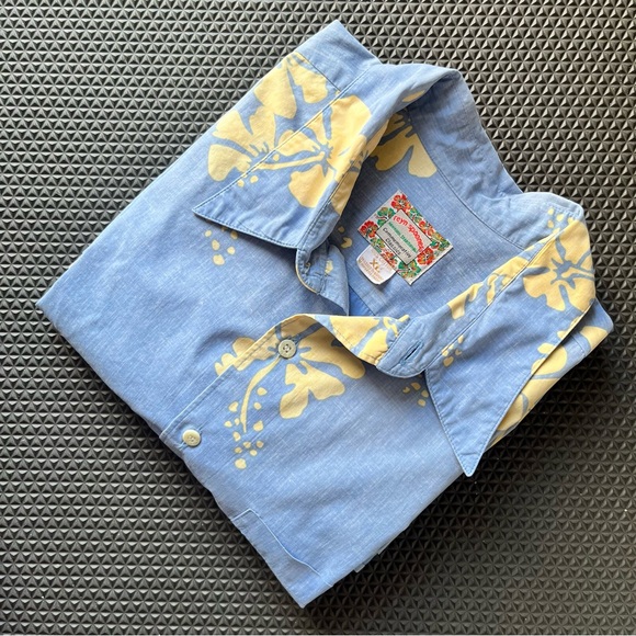 Reyn Spooner Blue and Yellow Hibiscus Shirt - Picture 9 of 9